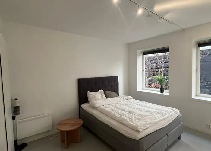 And In Sandviken With Sea View ベルゲン