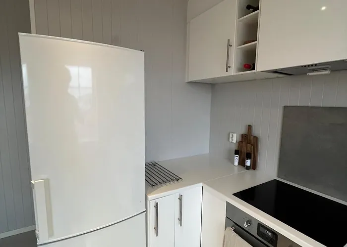 Апартаменты And In Sandviken With Sea View *