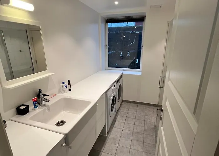 And In Sandviken With Sea View Апартаменты